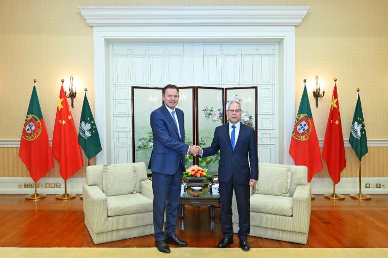 行政長官岑浩輝與葡萄牙總理路易斯‧蒙特內格羅會面